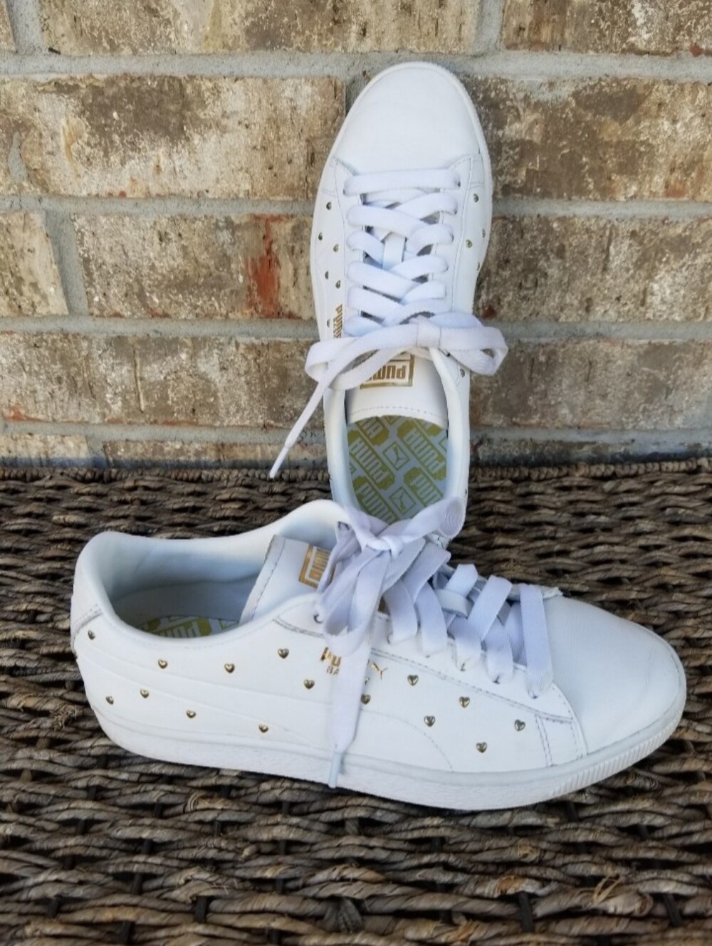 Puma Basket WHITE Leather Sneakers W/ Studded GOLD Hearts (Womems Size 8) Shoes